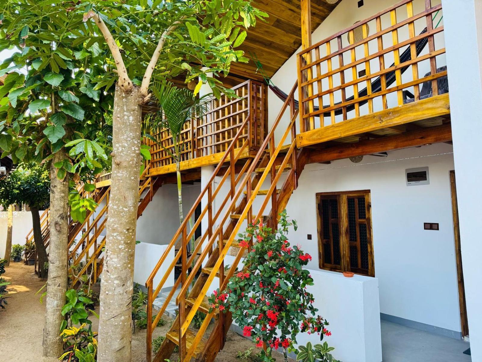 Beach Wave Hotel Arugam Bay Exterior foto